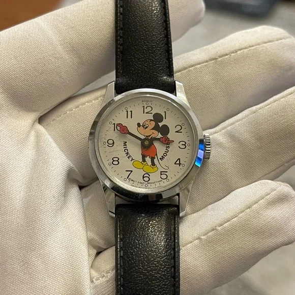 Vintage 1965-1970 Mickey Mouse Mechanical 32mm Unisex Watch SWISS MADE